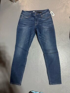 NWT Old Navy built in warm skinny jeans